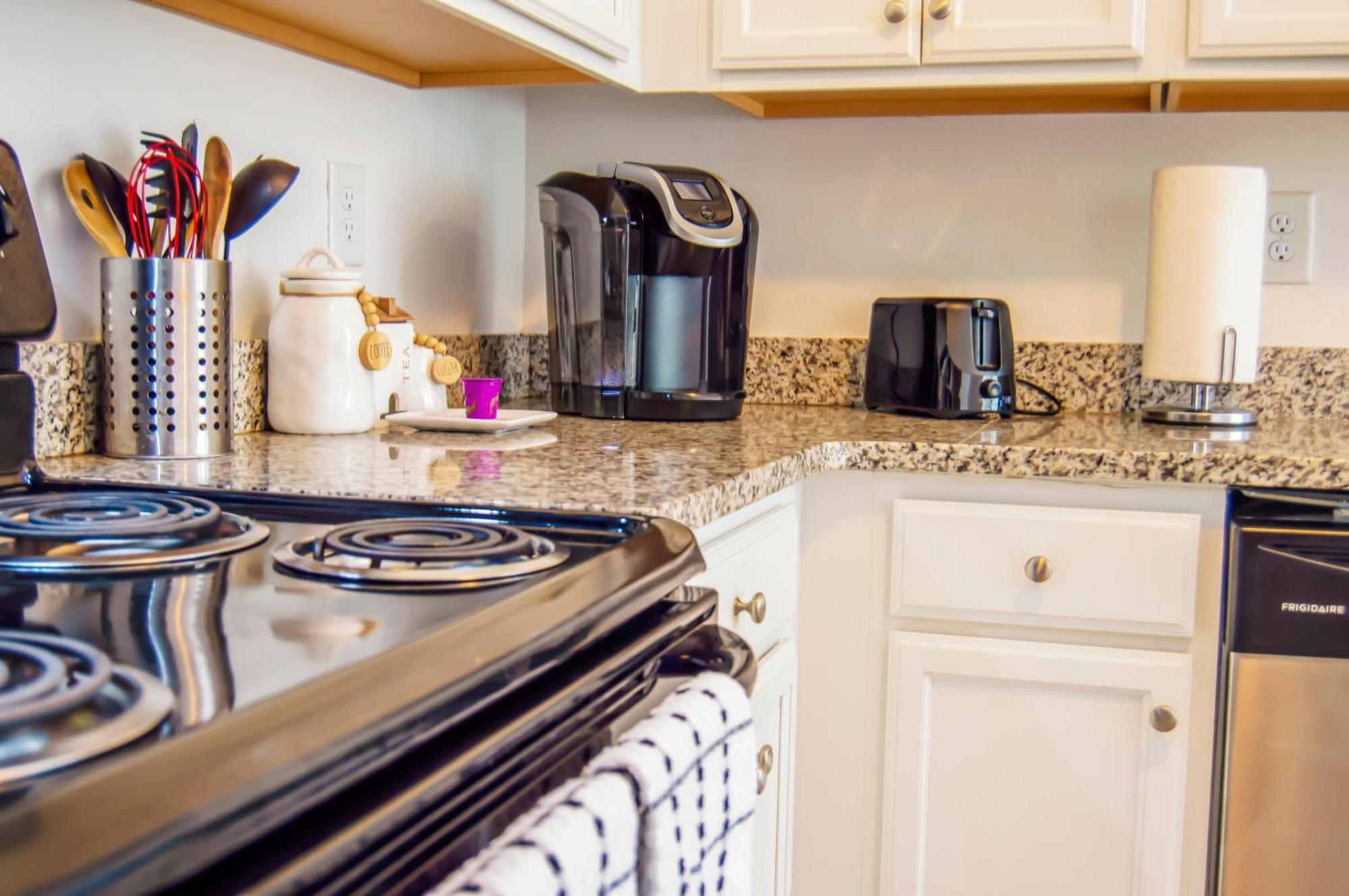 Cozy Condo, Minutes From Broadwy, Sleeps 5 Нашвил Екстериор снимка