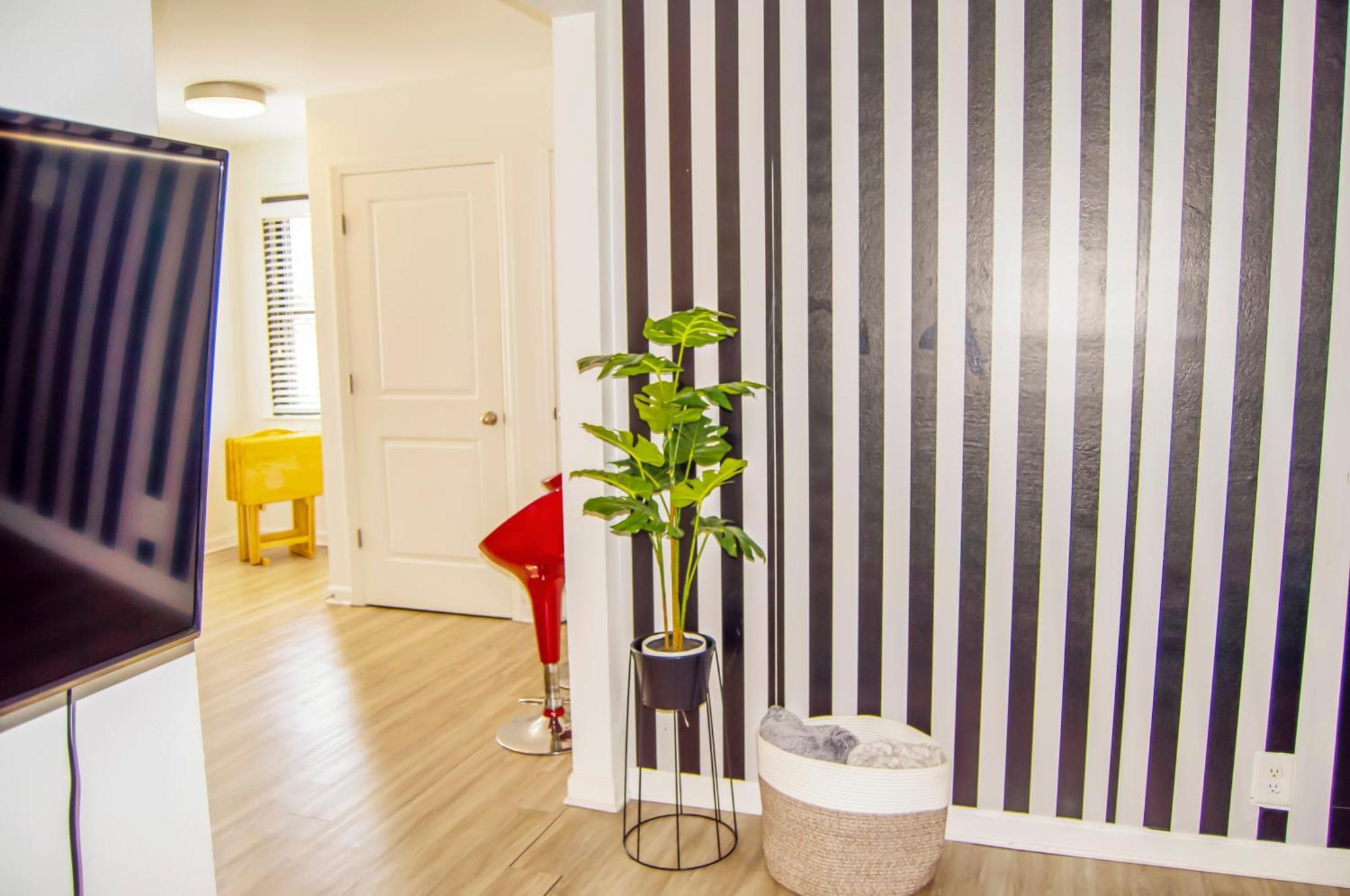 Cozy Condo, Minutes From Broadwy, Sleeps 5 Нашвил Екстериор снимка