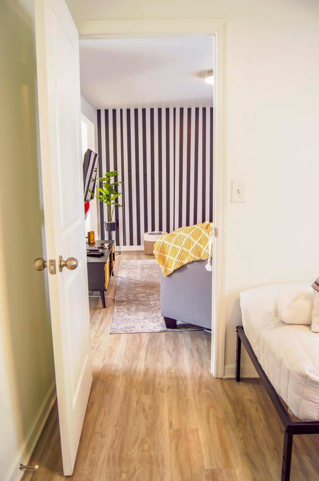 Cozy Condo, Minutes From Broadwy, Sleeps 5 Нашвил Екстериор снимка