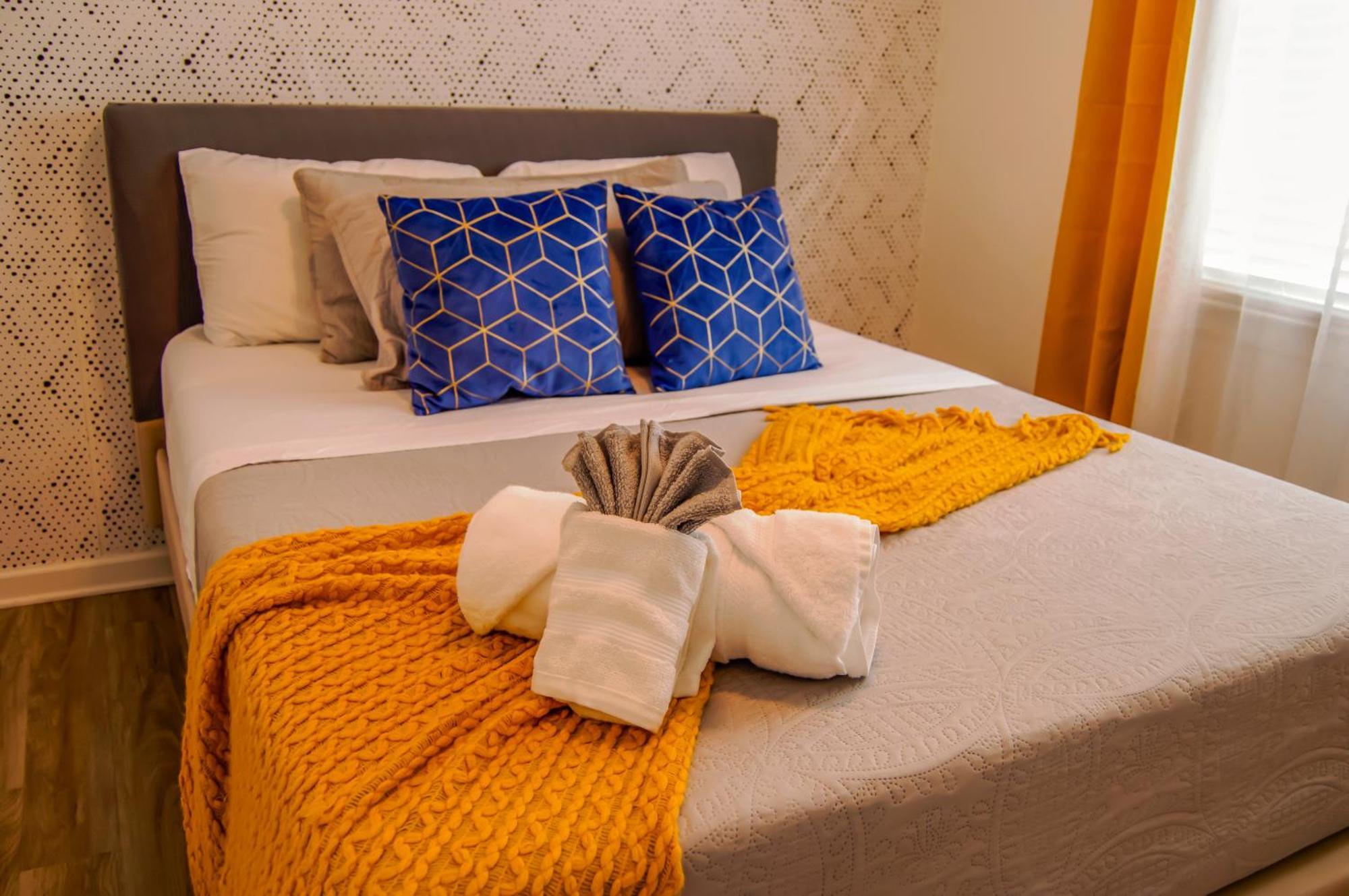Cozy Condo, Minutes From Broadwy, Sleeps 5 Нашвил Екстериор снимка